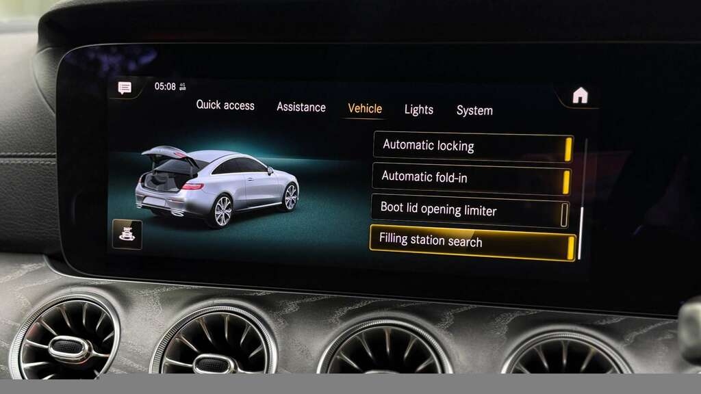 Mercedes-Benz E Class E300 Amg Line Night Ed Premium Plus 9G-tronic Silver #17