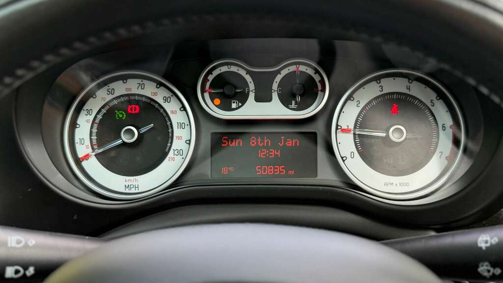 Fiat 500L White #9