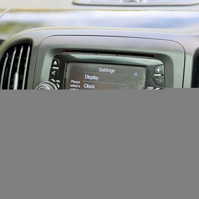 Fiat 500L White #11