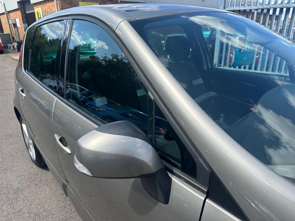 Renault Scenic 1.5 Dynamique Tomtom Dci 110 Bhp Stunning Low Silver #38