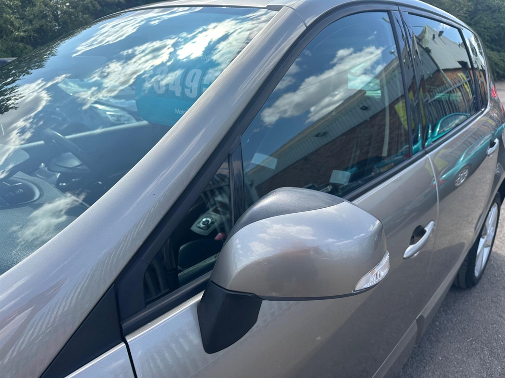 Renault Scenic 1.5 Dynamique Tomtom Dci 110 Bhp Stunning Low Silver #39