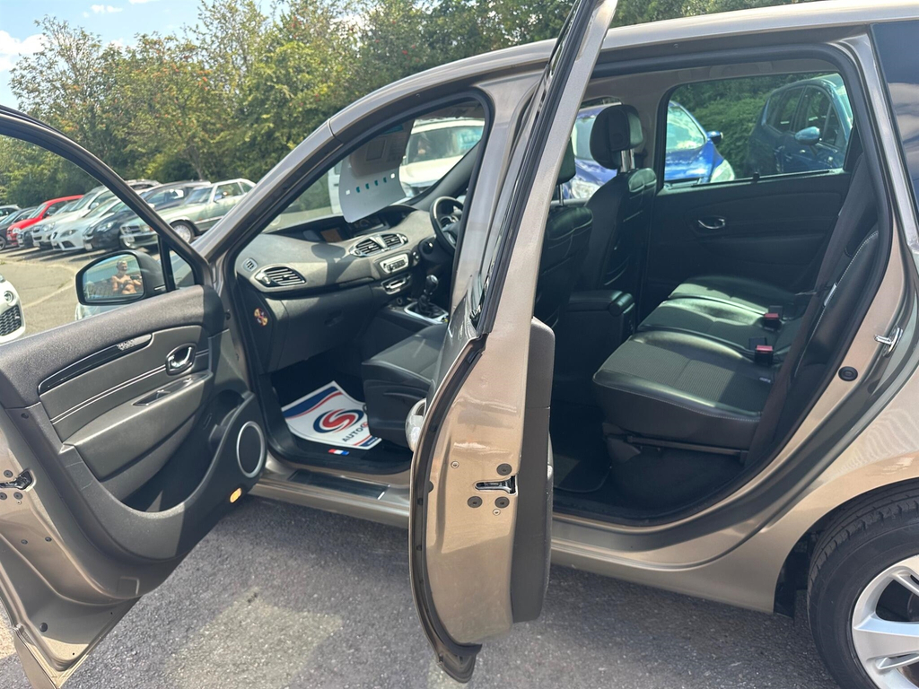Renault Scenic 1.5 Dynamique Tomtom Dci 110 Bhp Stunning Low Silver #29