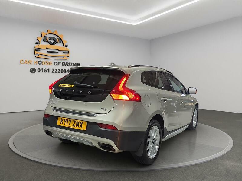 Volvo V40 Cross Country 2.0 D3 Pro Euro 6 S S #6