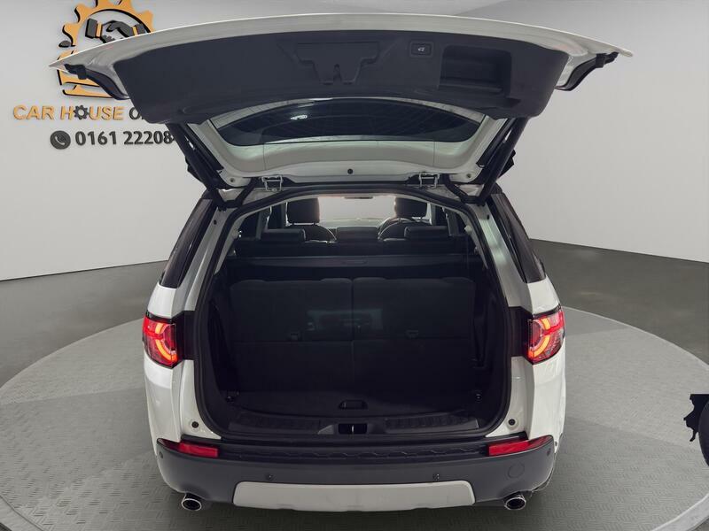 Land Rover Discovery Sport 2.0 Td4 180 Hse Black Black #35