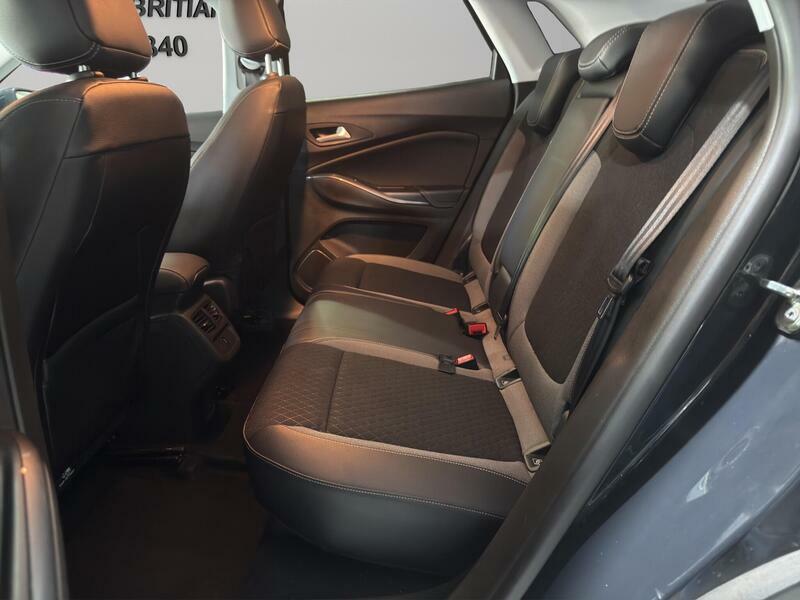 Vauxhall Grandland X 1.2 Turbo Sport Nav 8 Speed White #26