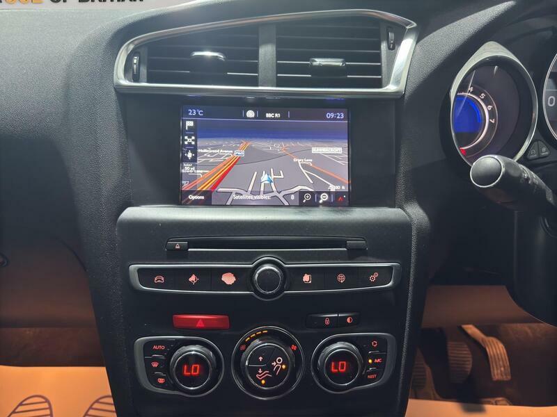 DS DS 4 Crossback Hatchback Black #11