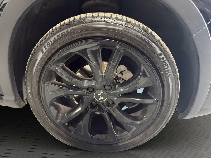 DS DS 4 Crossback Hatchback Black #33