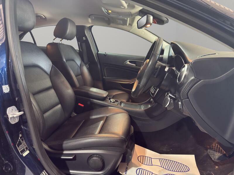 Mercedes-Benz A Class Hatchback #22