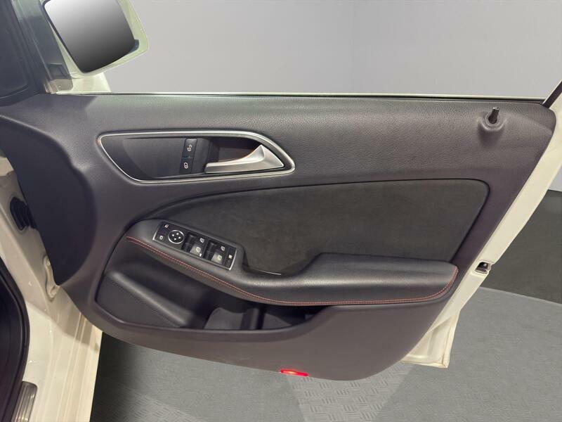 Mercedes-Benz B Class 1.6 B200 Sport Executive 7G-dct Euro 6 Ss Blue #22