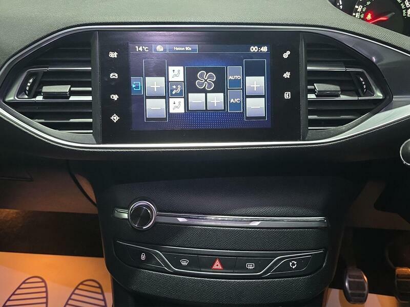 Peugeot 308 Hatchback Blue #25