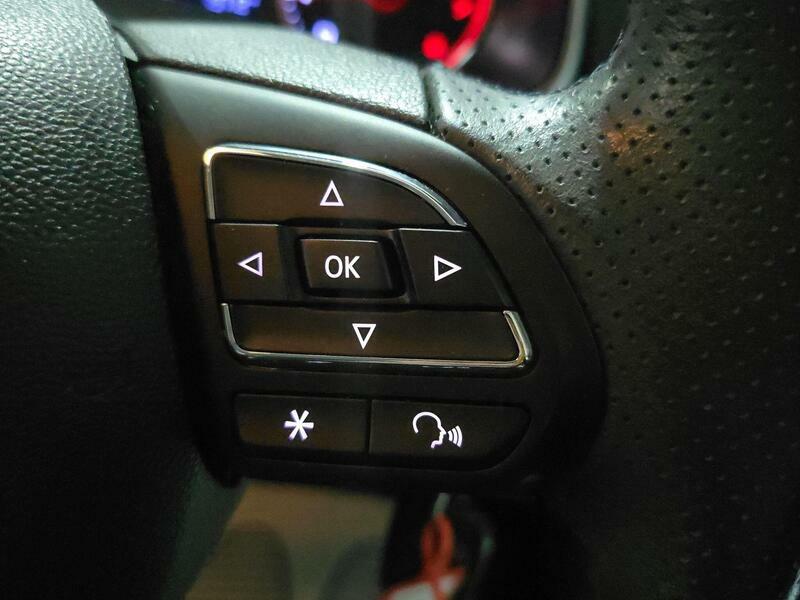 MG ZS 1.0T Gdi Exclusive Dct Black #26