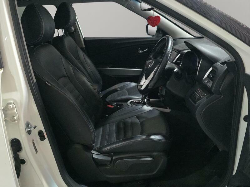 SsangYong Tivoli Ex White #11