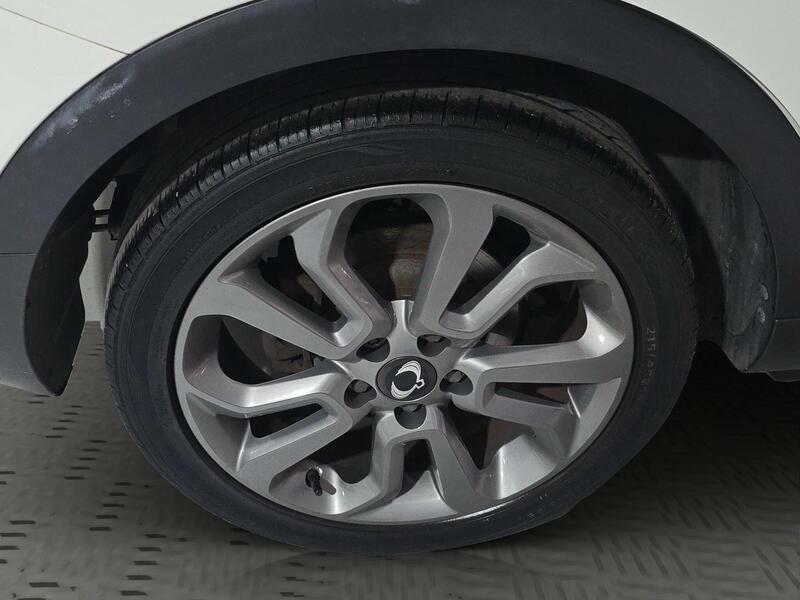 SsangYong Tivoli Ex White #36