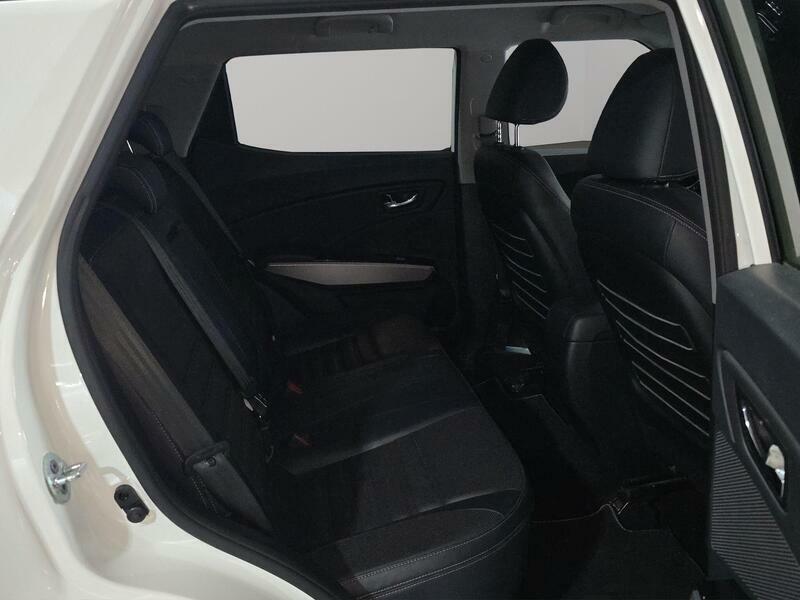 SsangYong Tivoli Ex White #14