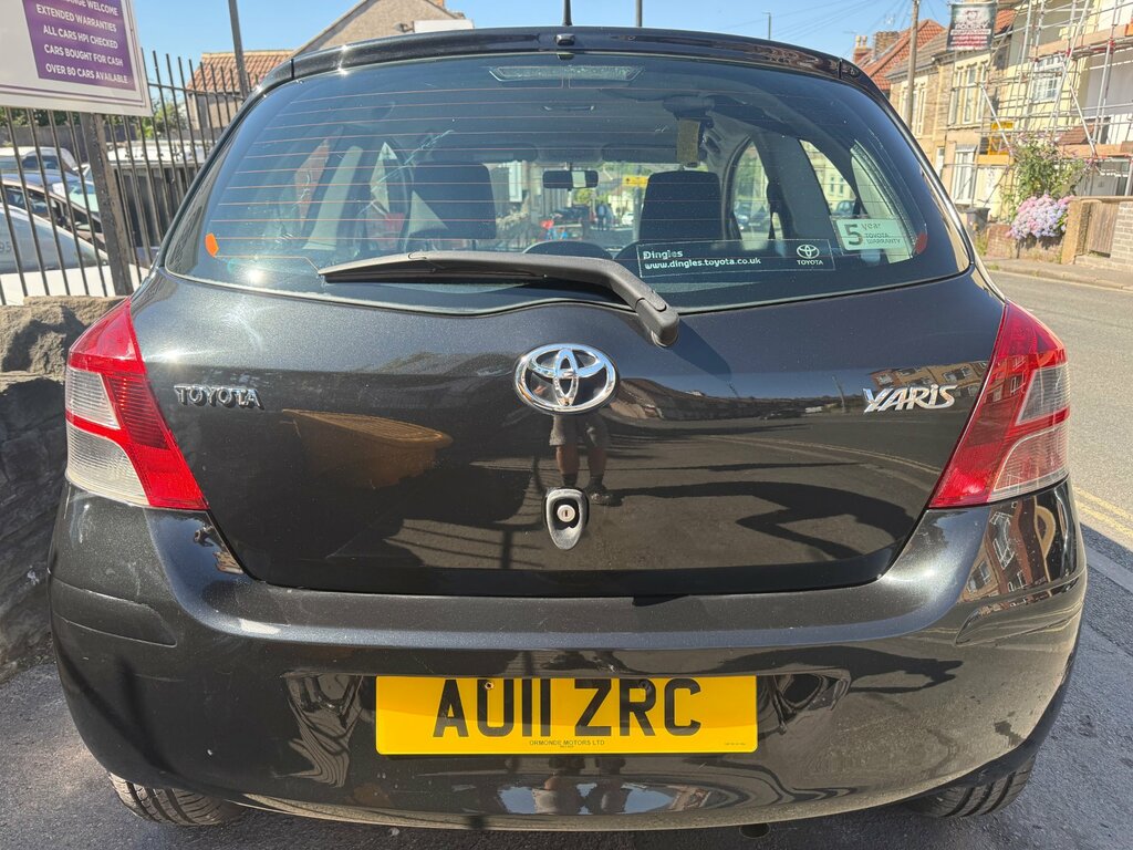Toyota Yaris 1.0 Vvt-i Tr Red #8