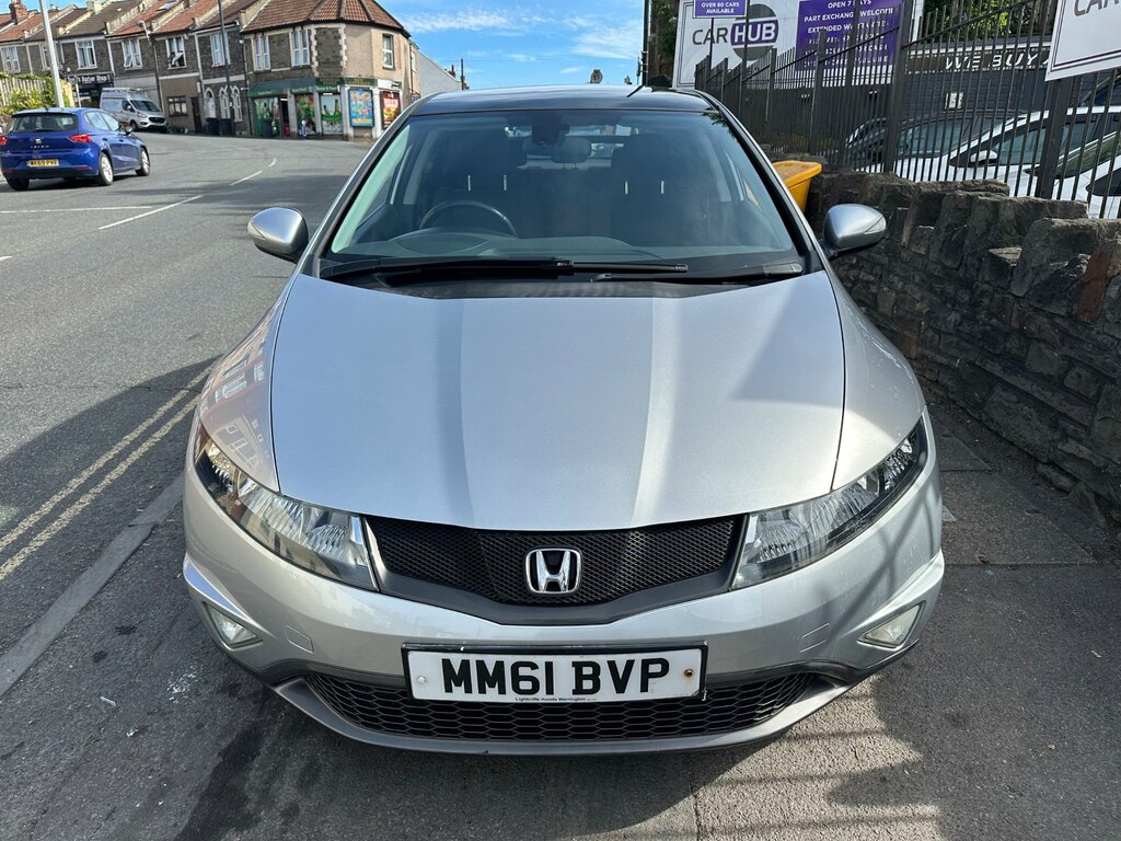 Honda Civic 1.8 I-vtec Es Hatchback 155 Gk Silver #3