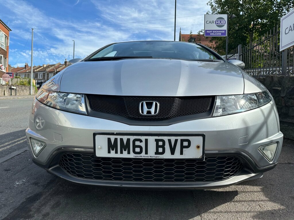Honda Civic 1.8 I-vtec Es Hatchback 155 Gk Silver #2
