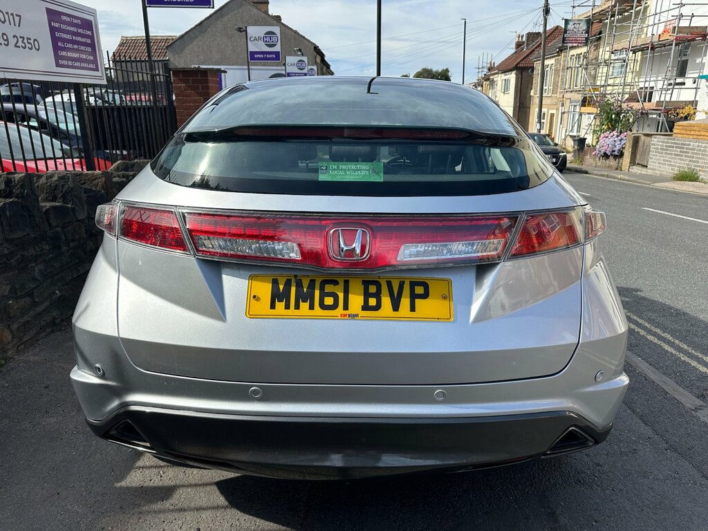 Honda Civic 1.8 I-vtec Es Hatchback 155 Gk Silver #4