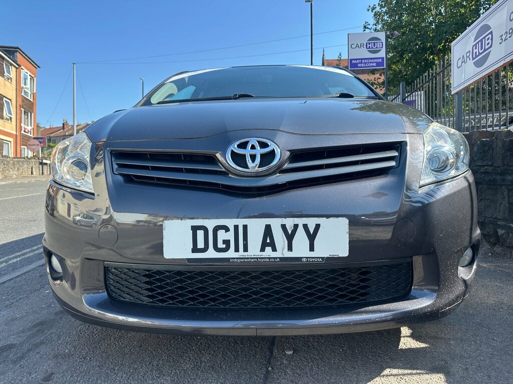 Toyota Auris 1.6 V-matic Tr Hatchback Euro 5 DG11AYY Grey #2