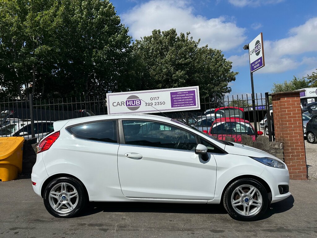 Ford Fiesta 1.25 Zetec Hatchback Euro 5 82 White #5