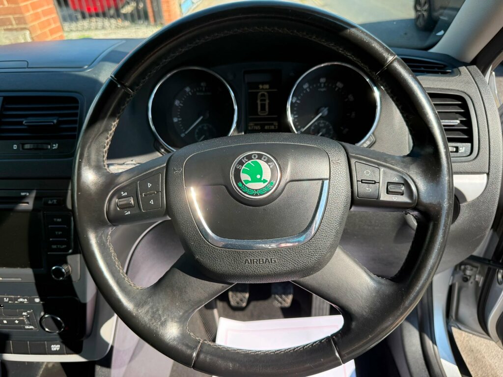 Skoda Yeti Yeti Se Tsi Red #18