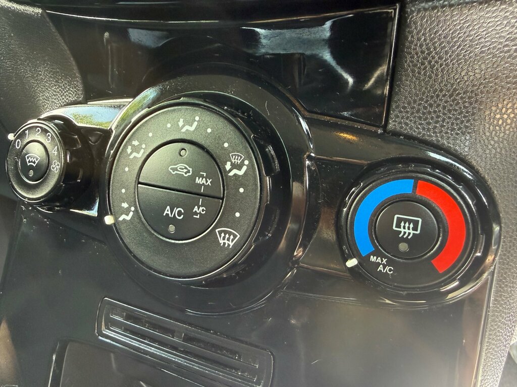 Ford Fiesta Zetec Bluetoothisofixtwo Keys Blue #18
