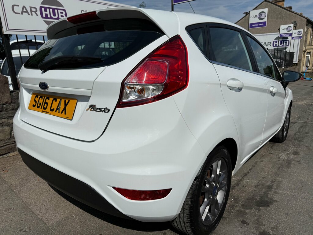 Ford Fiesta 1.25 Zetec Hatchback Euro 6 82 White #5