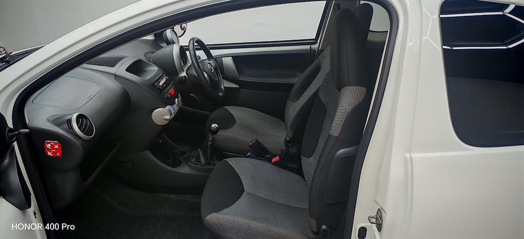 Toyota Aygo 1.0 Vvt-i Ice Euro 5 White #23