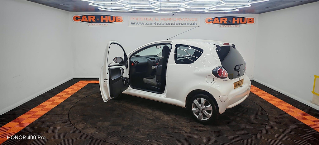Toyota Aygo 1.0 Vvt-i Ice Euro 5 White #8