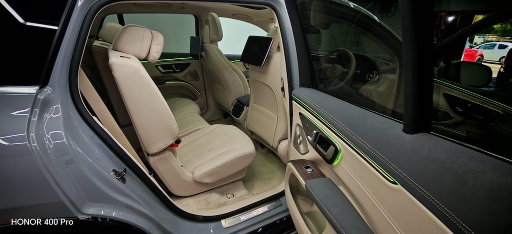 Mercedes-Benz EQS Hatchback Black #30