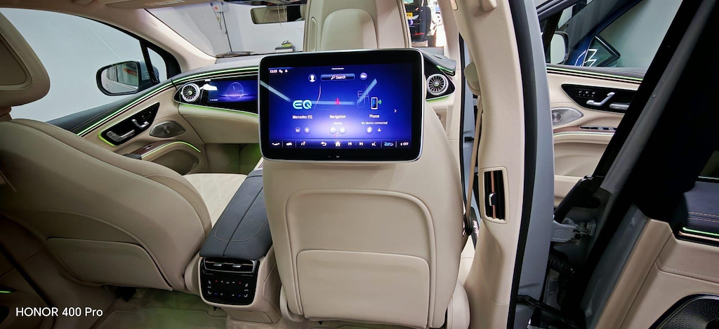 Mercedes-Benz EQS Hatchback Black #29