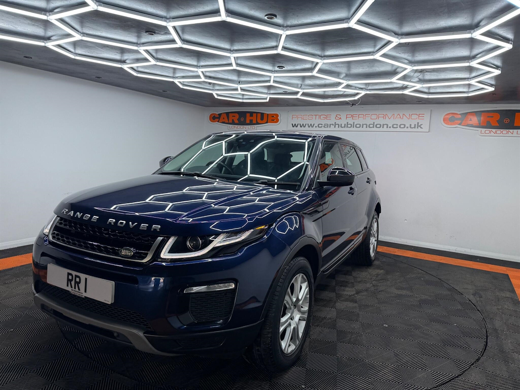 Land Rover Range Rover Evoque 2.0 Td4 Se Tech Black #12