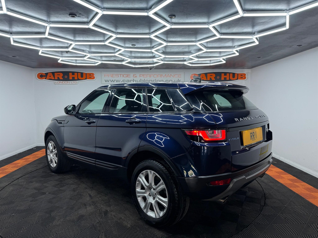 Land Rover Range Rover Evoque 2.0 Td4 Se Tech Black #3