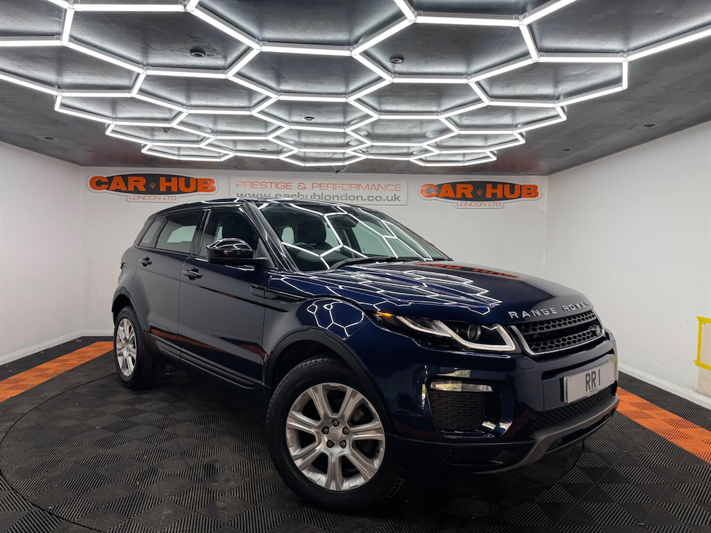 Land Rover Range Rover Evoque 2.0 Td4 Se Tech Black #1