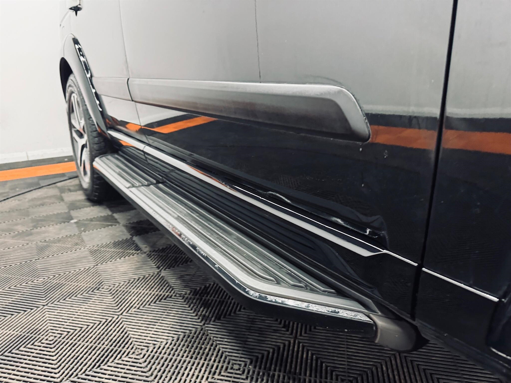 Land Rover Discovery Silver #31