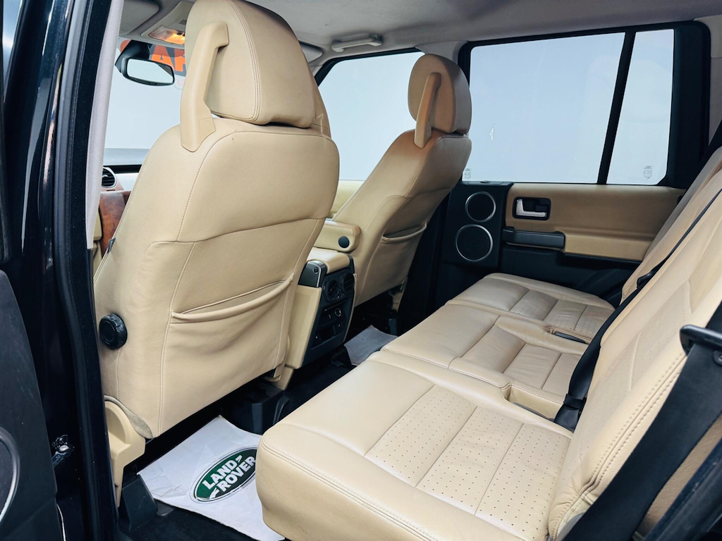 Land Rover Discovery Silver #44