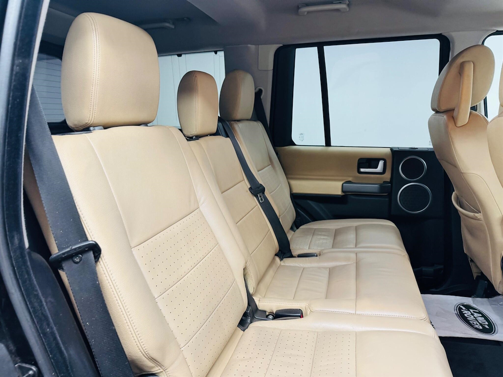Land Rover Discovery Silver #41
