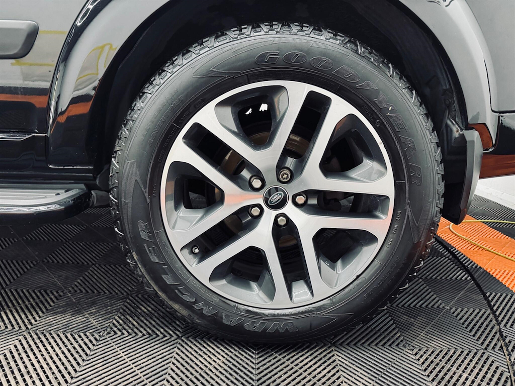 Land Rover Discovery Silver #63