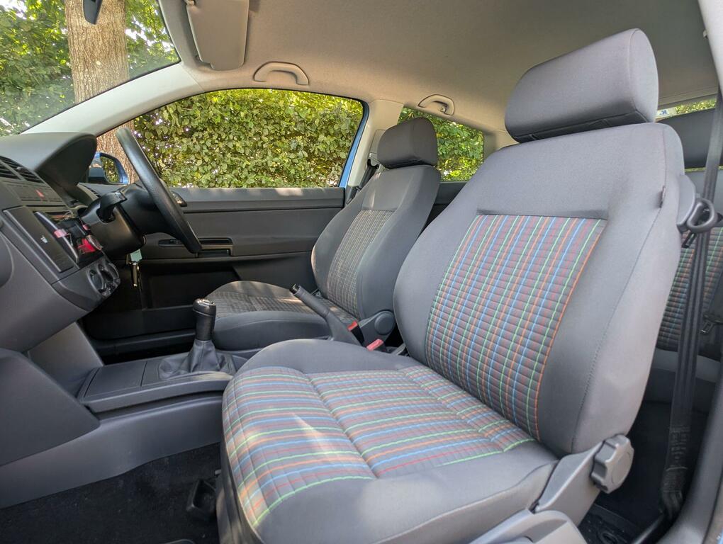 Volkswagen Polo E Silver #13