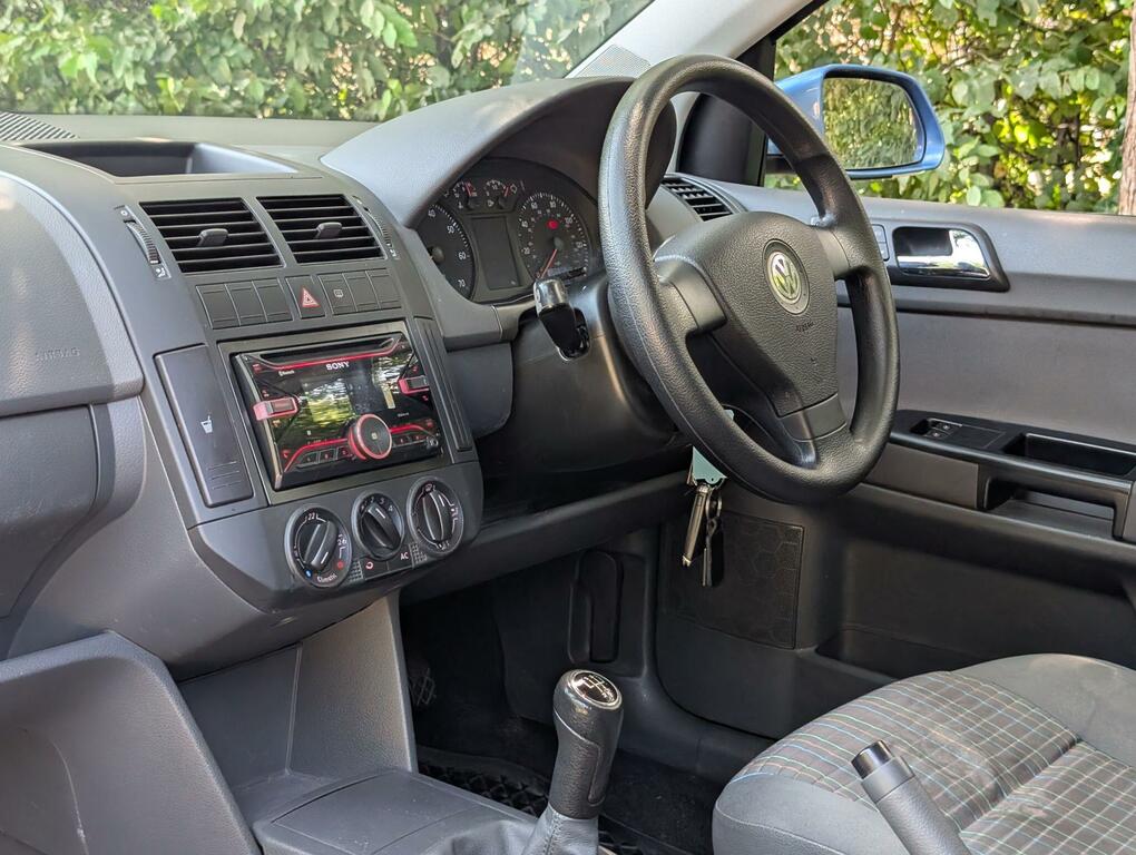 Volkswagen Polo E Silver #14
