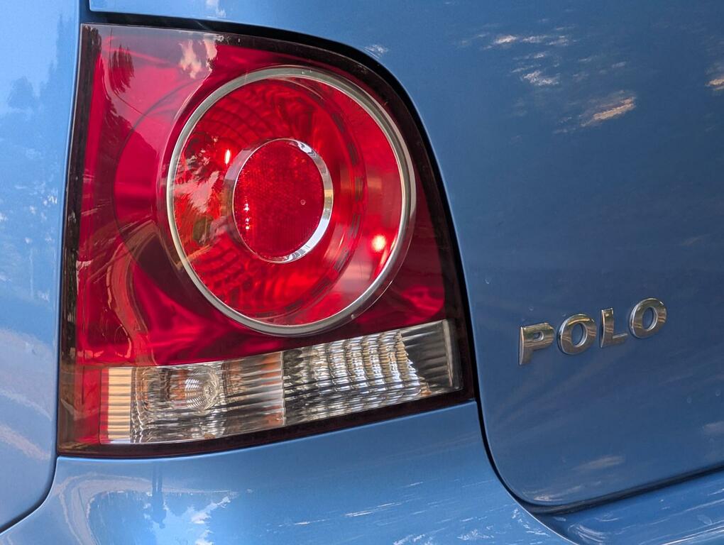 Volkswagen Polo E Silver #8