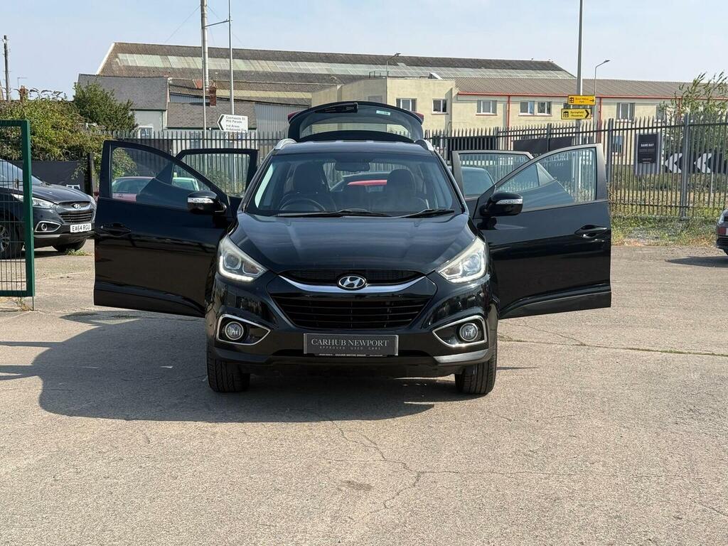 Hyundai Ix35 1.7 Crdi Se Euro 5 Ss Nav Black #2