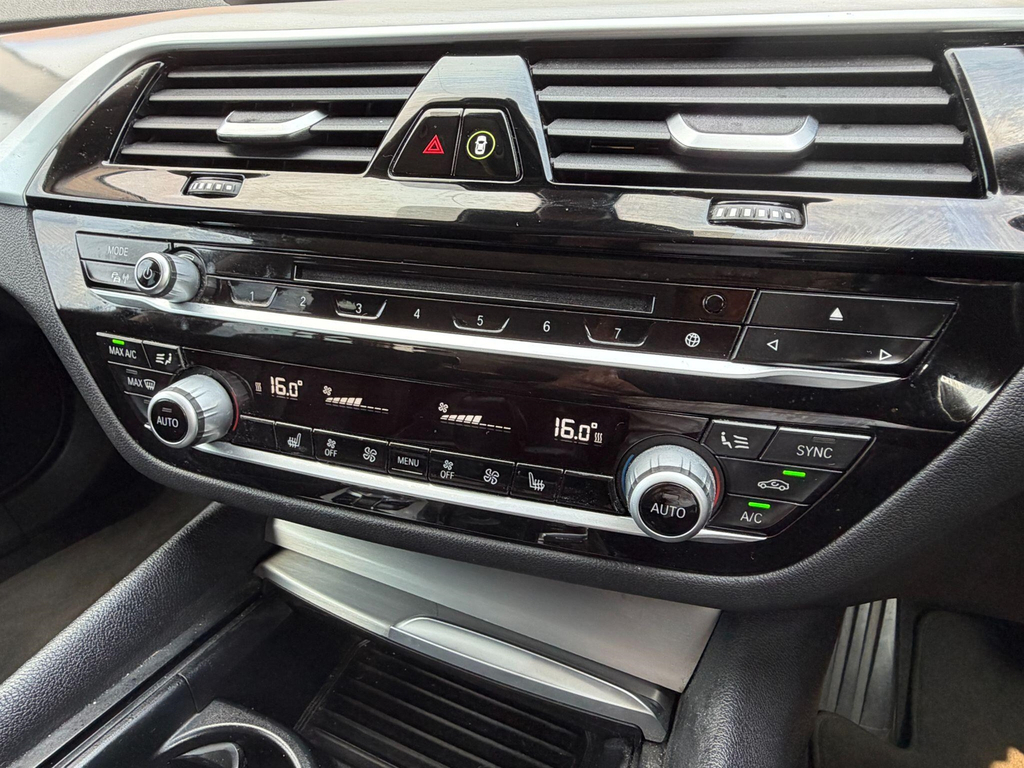 BMW 5 Series 520D Se Efficientdynamics Blue #33