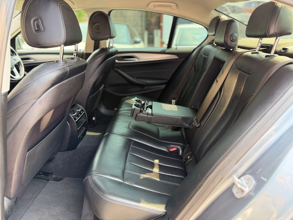 BMW 5 Series 520D Se Efficientdynamics Blue #40