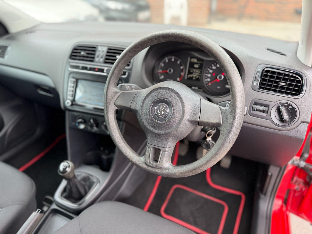 Volkswagen Polo Hatchback Red #15
