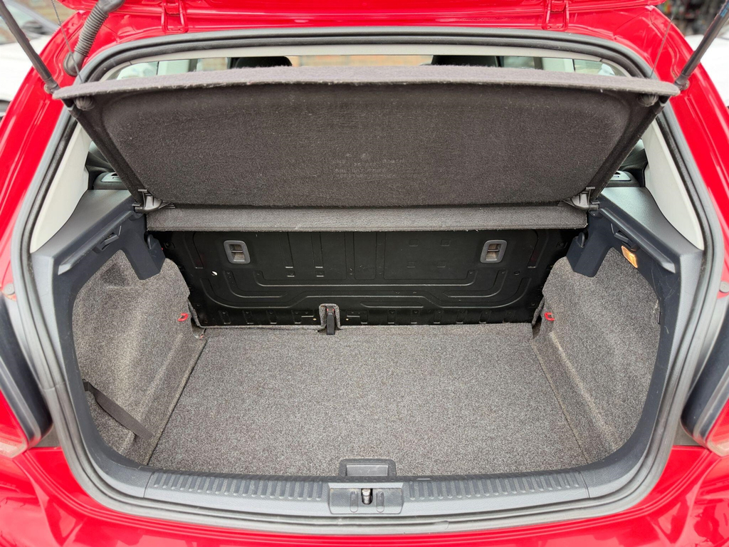 Volkswagen Polo Hatchback Red #11