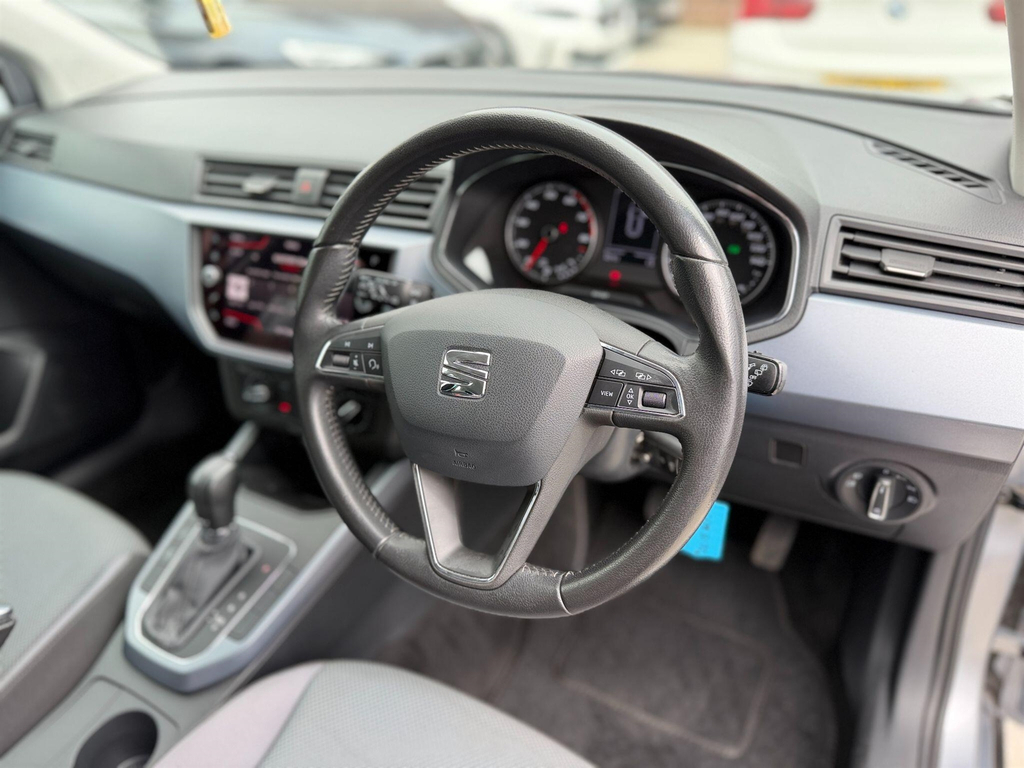 Seat Arona 1.0 Tsi 115 Se Technology Black #16