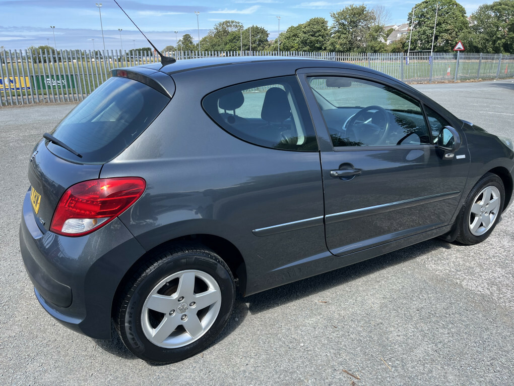 Peugeot 207 1.6 Hdi 90 Sport Red #12