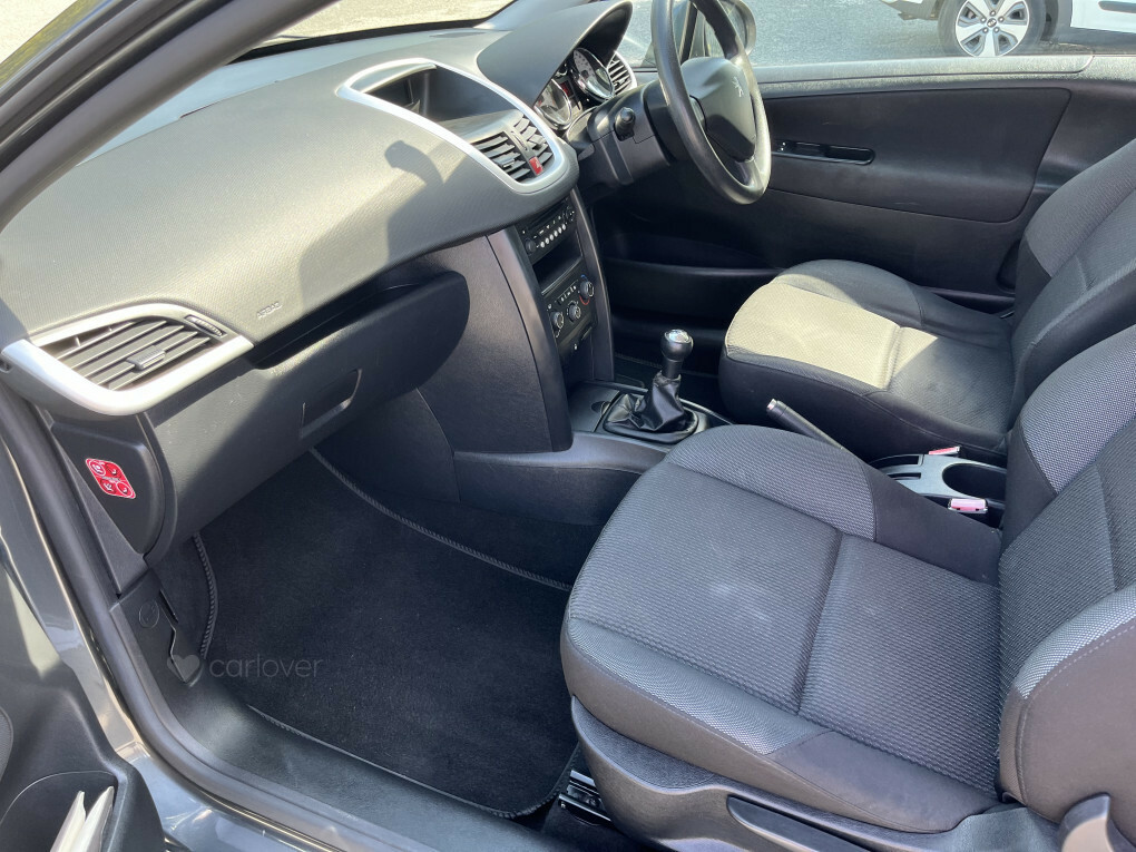 Peugeot 207 1.6 Hdi 90 Sport Red #20