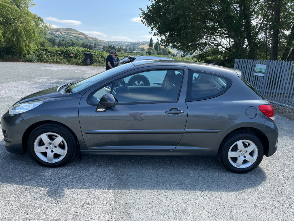 Peugeot 207 1.6 Hdi 90 Sport Red #7